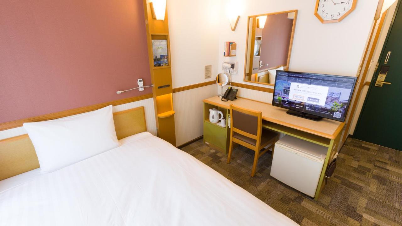 Toyoko Inn Osaka Umeda Nakatsu No.1 Екстериор снимка