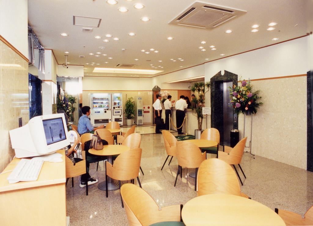 Toyoko Inn Osaka Umeda Nakatsu No.1 Екстериор снимка